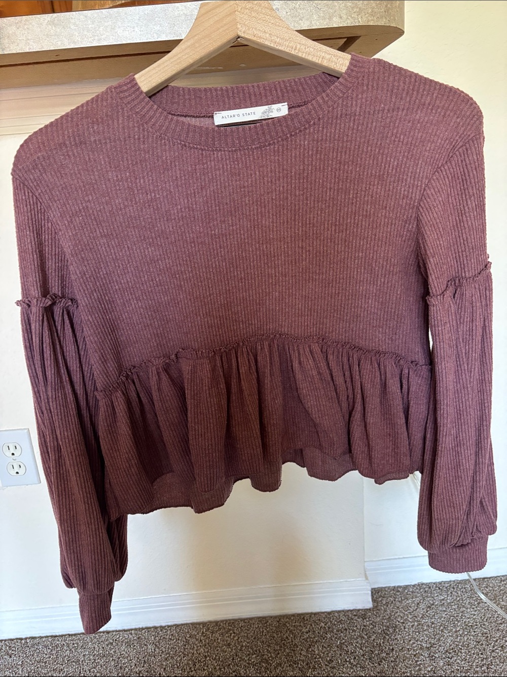 Altar'd State Dusty Mauve Ribbed Peplum Pullover